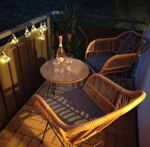 Waldrand تودموس